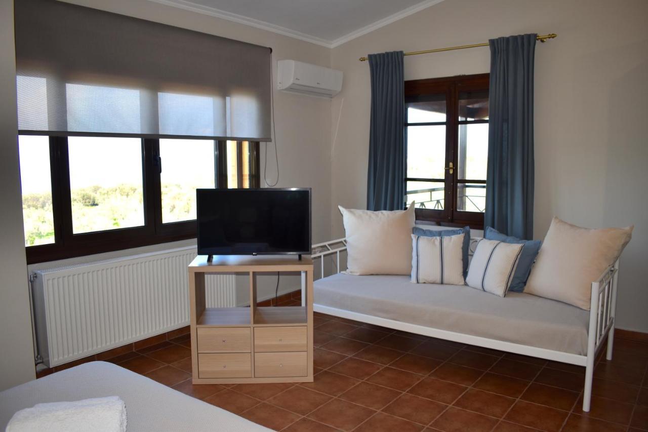 Ampelos Hillside Villa Akrata Exterior foto